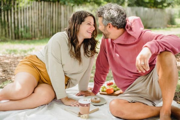 女人子宫有毒素的症状 这3处发黑的应早排毒