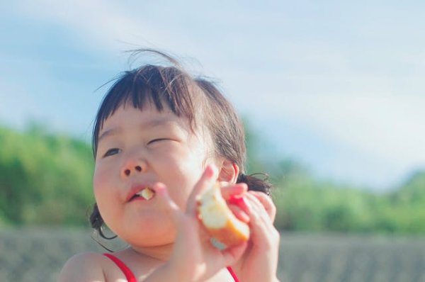 孕期吃鹅蛋可以去胎毒吗 鹅蛋虽好也不能多吃以免引发下列问题