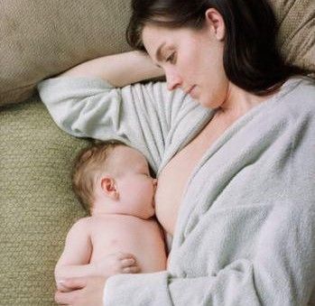 奶粉比母乳好吗?母乳喂养的4个误区与4个不宜