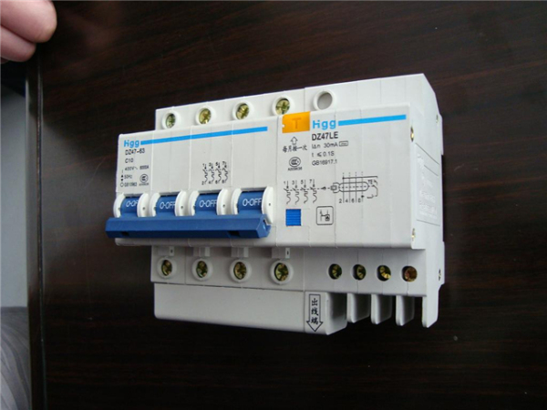 漏电保护器型号选择方法 保护器购买技巧解析