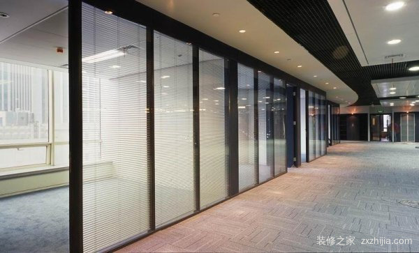 办公室隔断有什么作用？办公室隔断材料选择