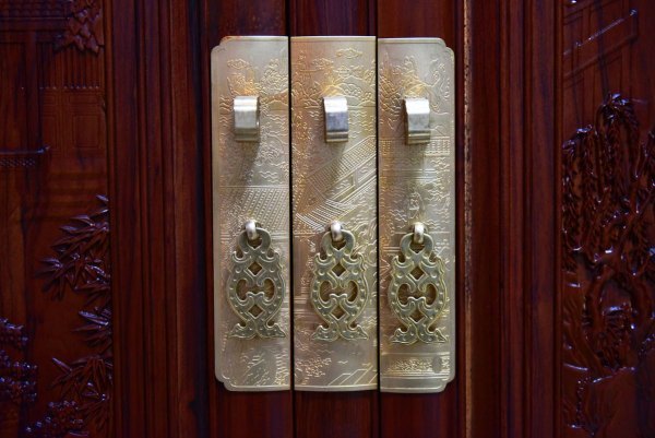 仿古铜油漆选购技巧有哪些 仿古铜油漆使用方法