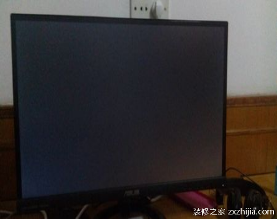 电脑黑屏怎么办？电脑黑屏的原因有哪些？