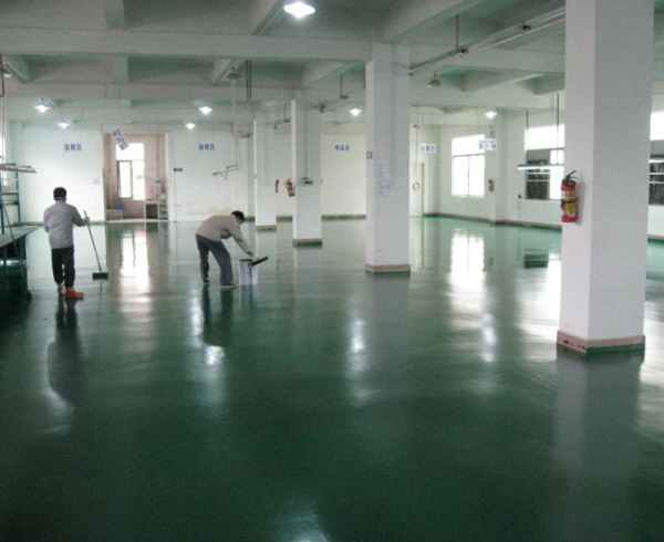 环氧树脂地坪漆施工工艺流程 环氧地坪漆的施工预算