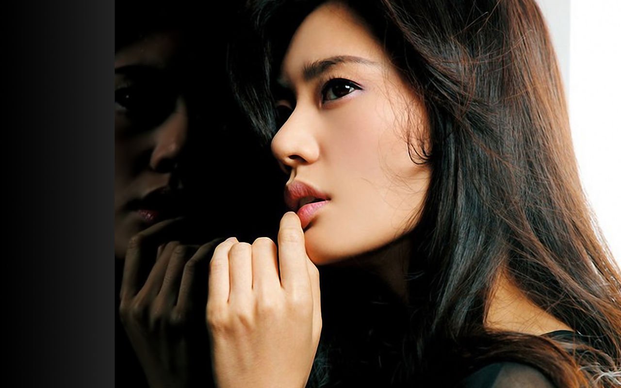 丈夫在外面到处勾引女人