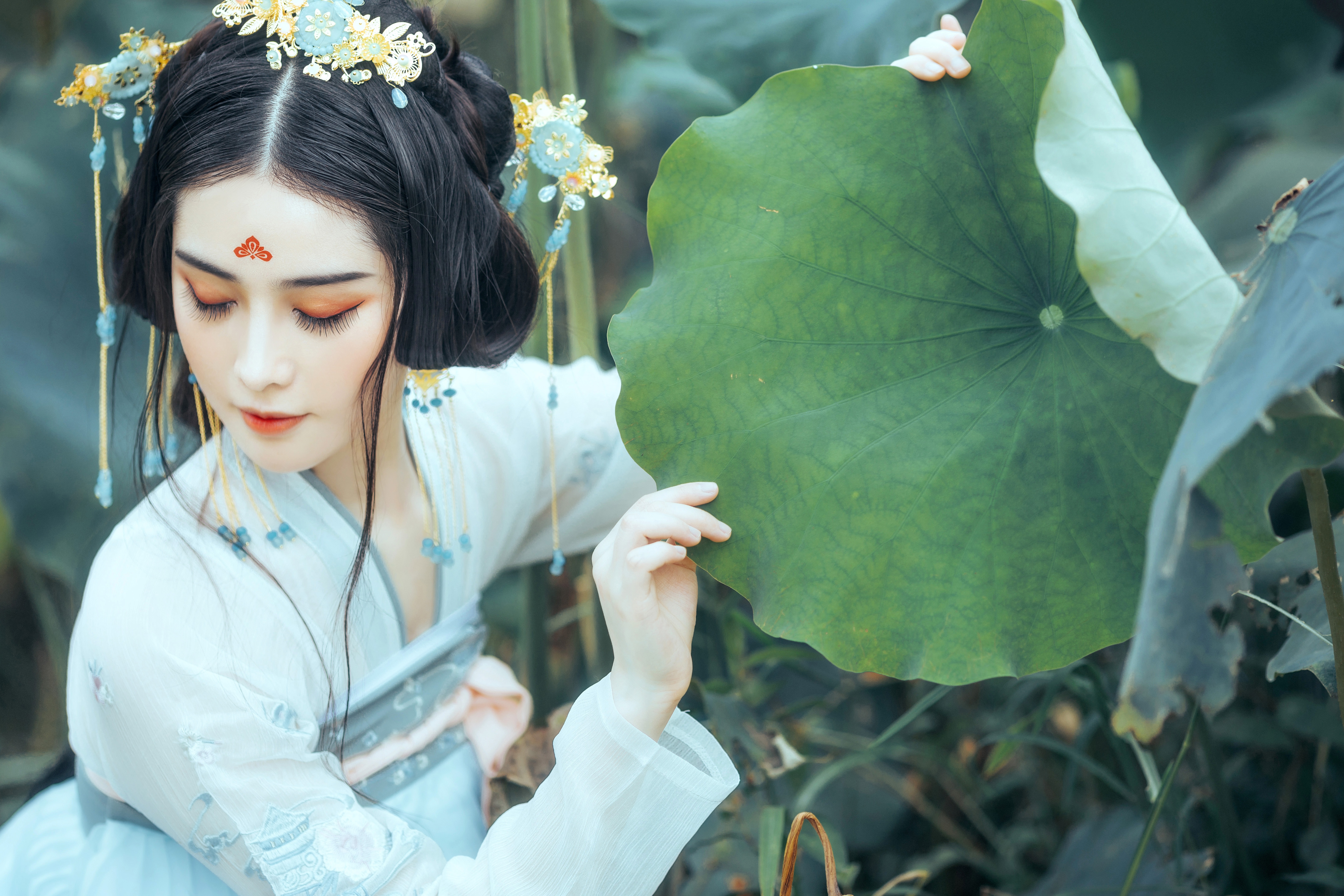 勾引男人是下贱？女人有获取爱的权利！