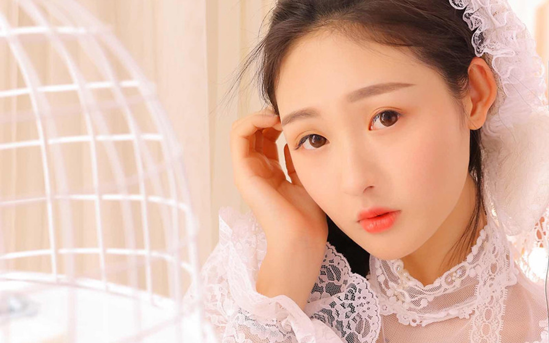 揭秘王菲奉子成婚的辛酸事