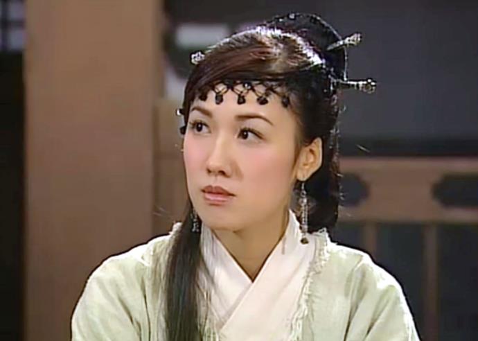 李诗韵为什么改名 真正的原因是什么呢