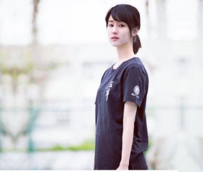 陈都灵高中丑事 向来形象清纯的她竟然被渣男上过