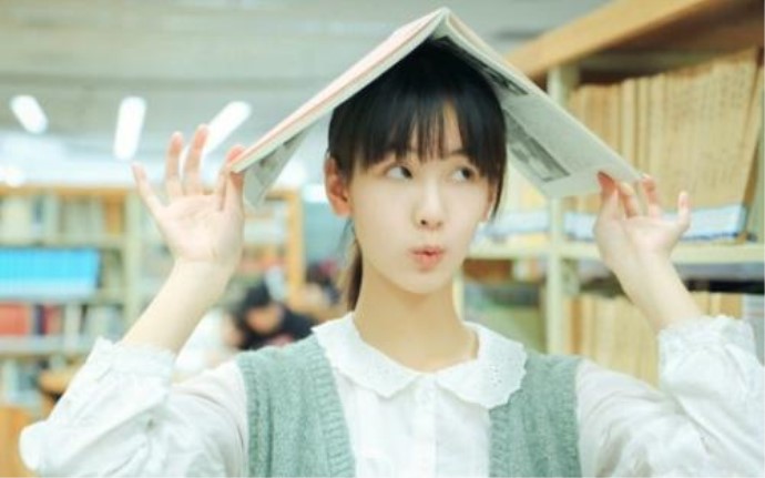 陈都灵高中丑事 向来形象清纯的她竟然被渣男上过