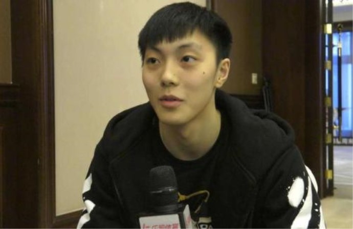 胡明轩年薪是多少 易建联年薪两千万不值这个价