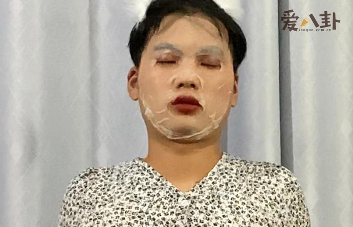 脸上贴一张面膜就能涨粉100万 张若宇是怎么火的
