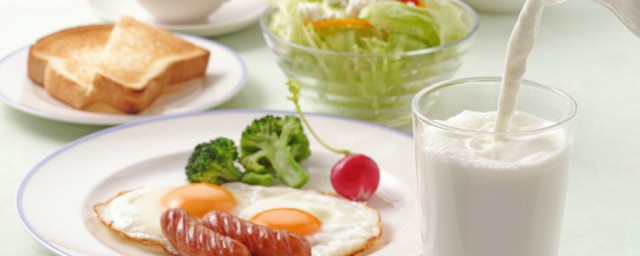 甜牛奶酸牛奶纯牛奶豆奶哪种好点 甜牛奶酸牛奶纯牛奶豆奶哪个好点