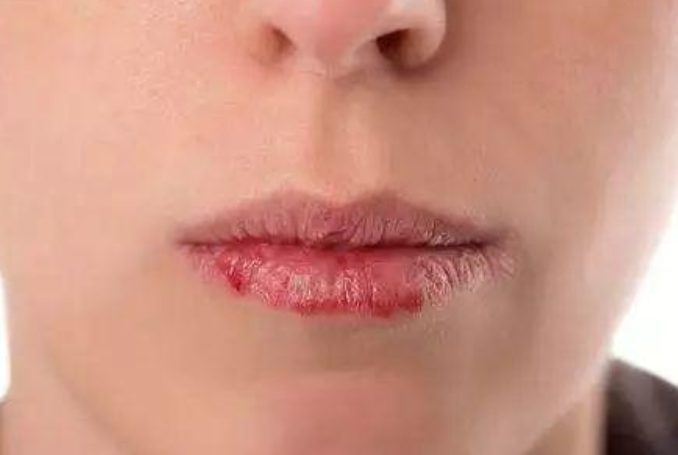 冬季不护唇，怎么画唇妆？