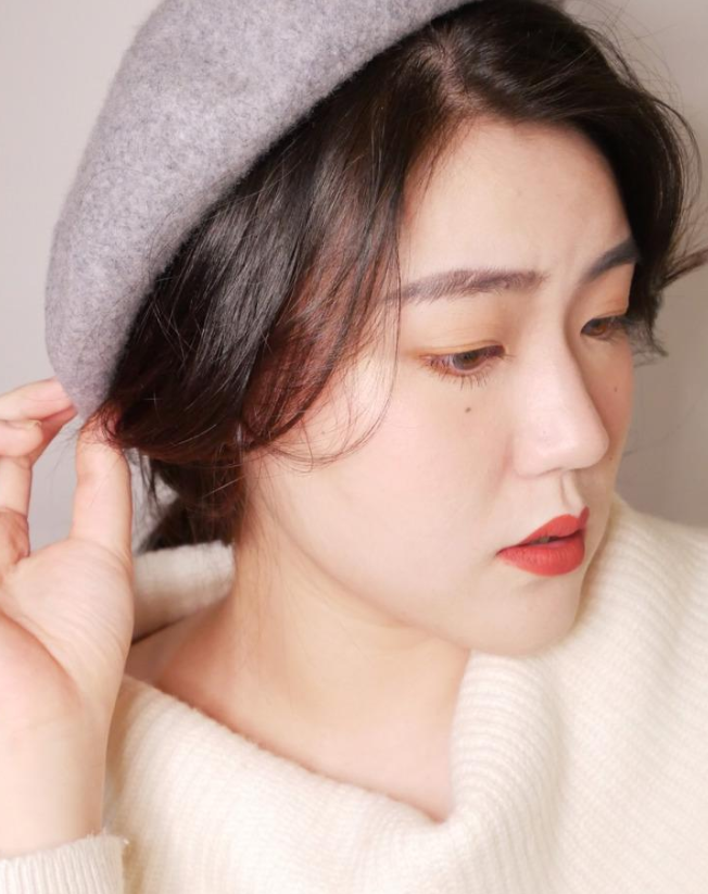 港风唇妆有什么特点？如何画好复古感唇妆？