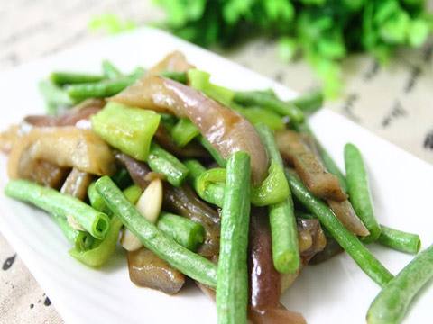 常见的蔬菜 炒豇豆的做法