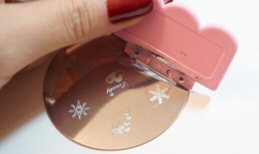 雪花美甲教程图解 最新美甲图片