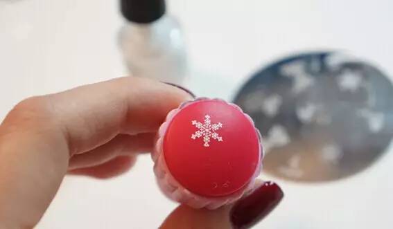 雪花美甲教程图解 最新美甲图片
