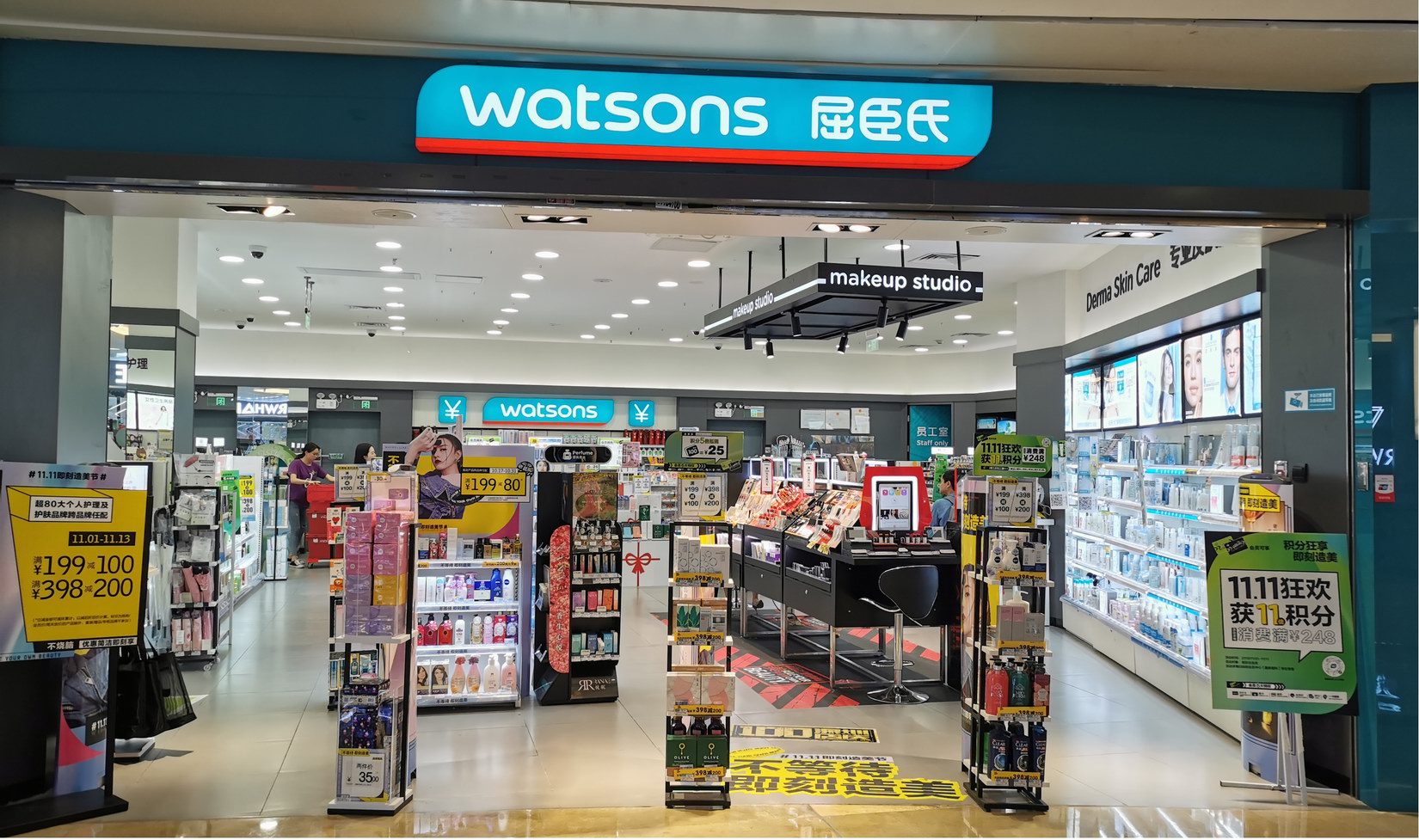 日本潮流感应力彩妆品牌LB入驻全国屈臣氏门店  开启美丽旅程