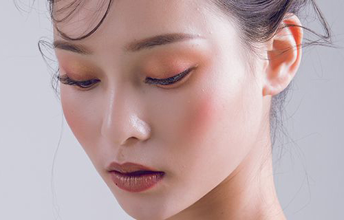 冬季干性皮肤怎么护理？双重补水效果更好