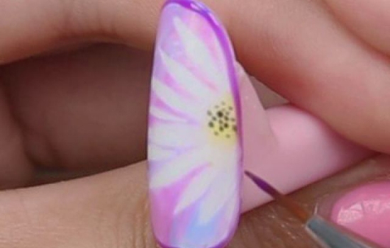 美甲彩绘花朵 美甲雕花教程