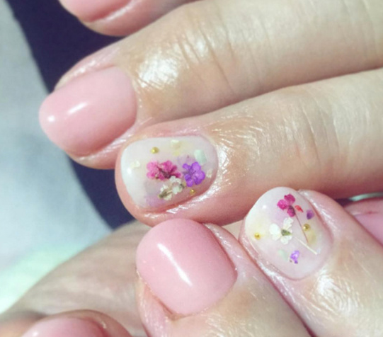 花朵美甲 美甲画花教程