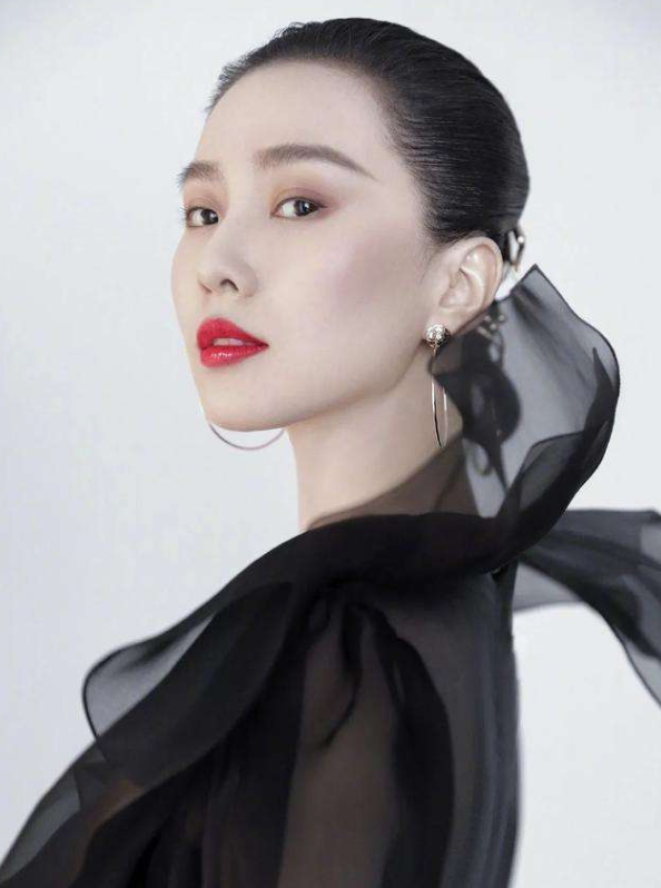 女生应该如何去除颈纹？日常应该如何护理？