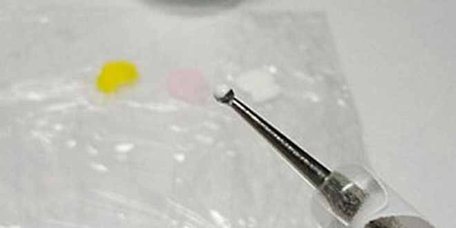 小雏菊美甲教程 美甲小雏菊的画法