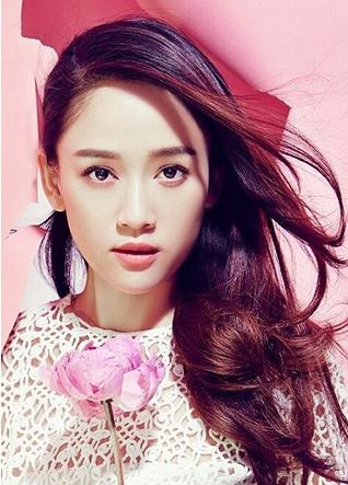 水粉色唇妆甜美更减龄 颖宝陈乔恩范冰冰都在涂