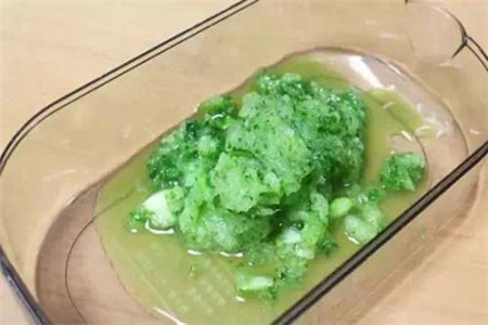 熬夜如何护肤?熬出黑眼圈这么做可以消除