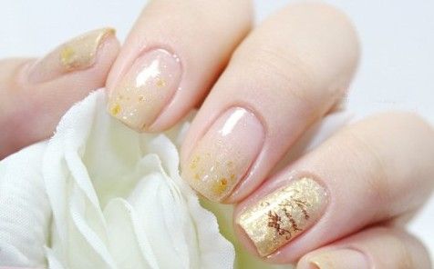 金色渐变美甲 美甲渐变教程