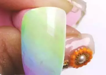 彩色美甲 晕染美甲教程
