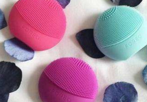 foreo luna洁面仪怎么用 颜色怎么选择