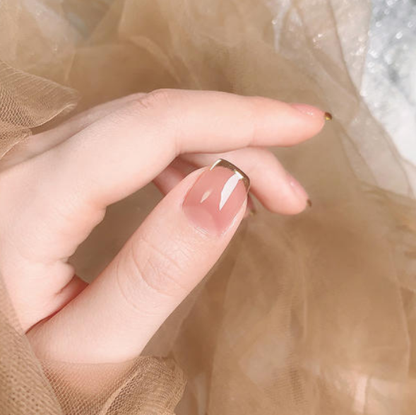 高级小众美甲推荐，简约而不简单，好看又显白！