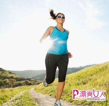 睡前做什么运动可以瘦腿 八个动作让你瘦小腿