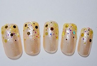 金色美甲图片 法式渐变美甲教程