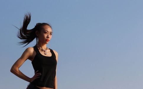 轻松瘦小腿的几套组合动作