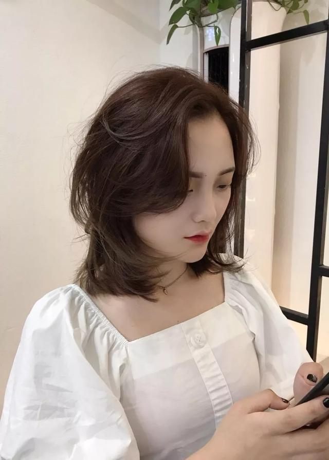 怎样保持头发蓬松方法妙招？