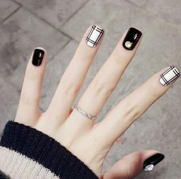 你见过的最好看的美甲是怎样的？来看看最美秋冬美甲吧！
