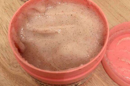 磨砂膏怎么用?磨砂膏的正确使用方法肌肤光滑细腻