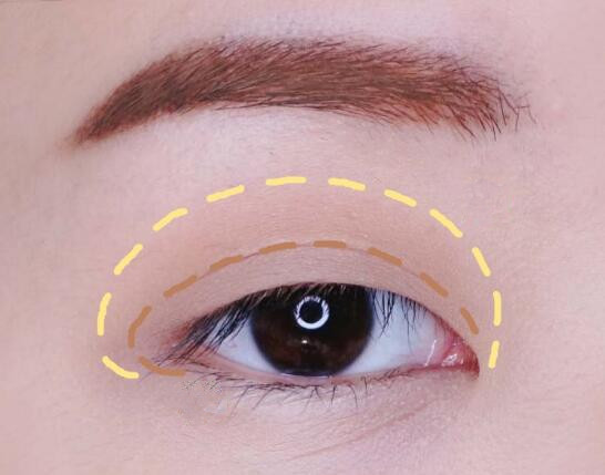 好看的上班族妆容 职业妆化妆步骤