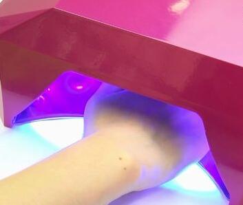 甲油胶使用步骤 甲油胶使用方法