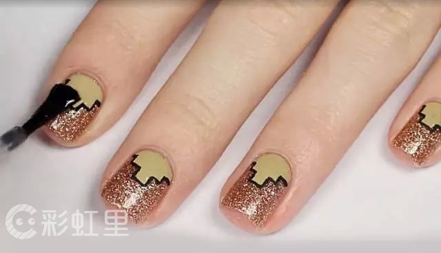 美甲几何图案 闪粉美甲教程