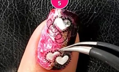 优雅美甲图片 爱心美甲教程