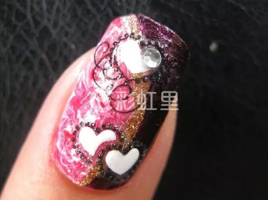 优雅美甲图片 爱心美甲教程