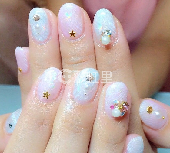 幻彩美甲 时尚美甲教程