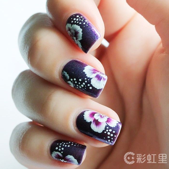 美甲花朵画法 美甲彩绘教程
