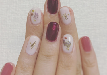 今年流行什么美甲 干花系列美甲火爆来袭
