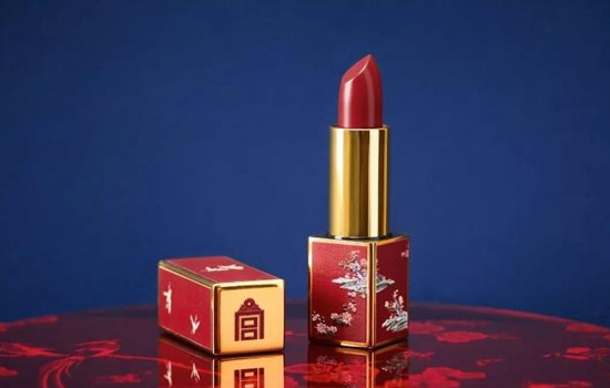 故宫口红色号也太美了吧 郎窑红气场强大