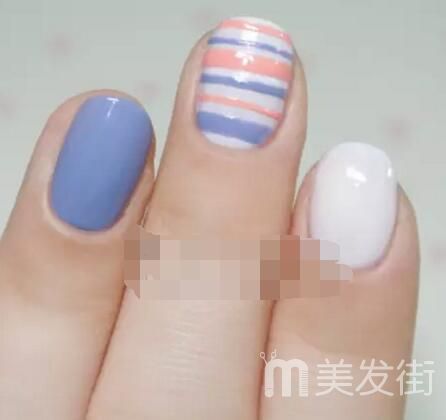 夏季韩系小清新美甲 彩色条纹美甲教程